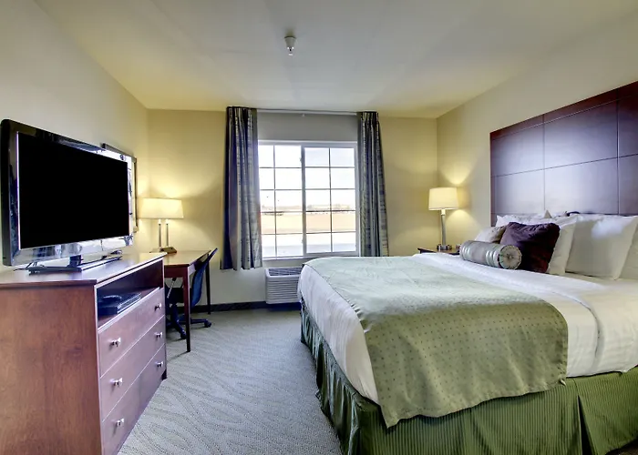 Cobblestone Hotel - Wayne